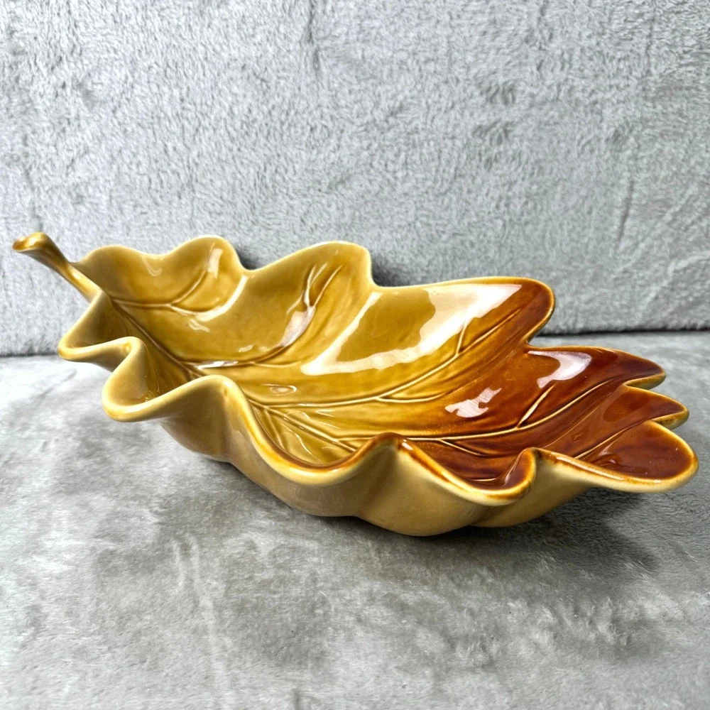 Linens-N-Things Oak Leaf Serving Bowl Fall Thanksgiving Brown Gold Ceramic